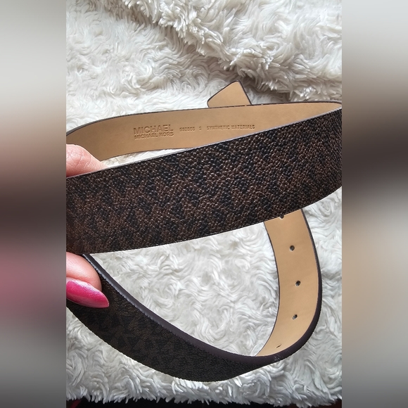 Michael Kors MK Monogramm Gold Studded Belt Small NWT - Picture 4 of 12